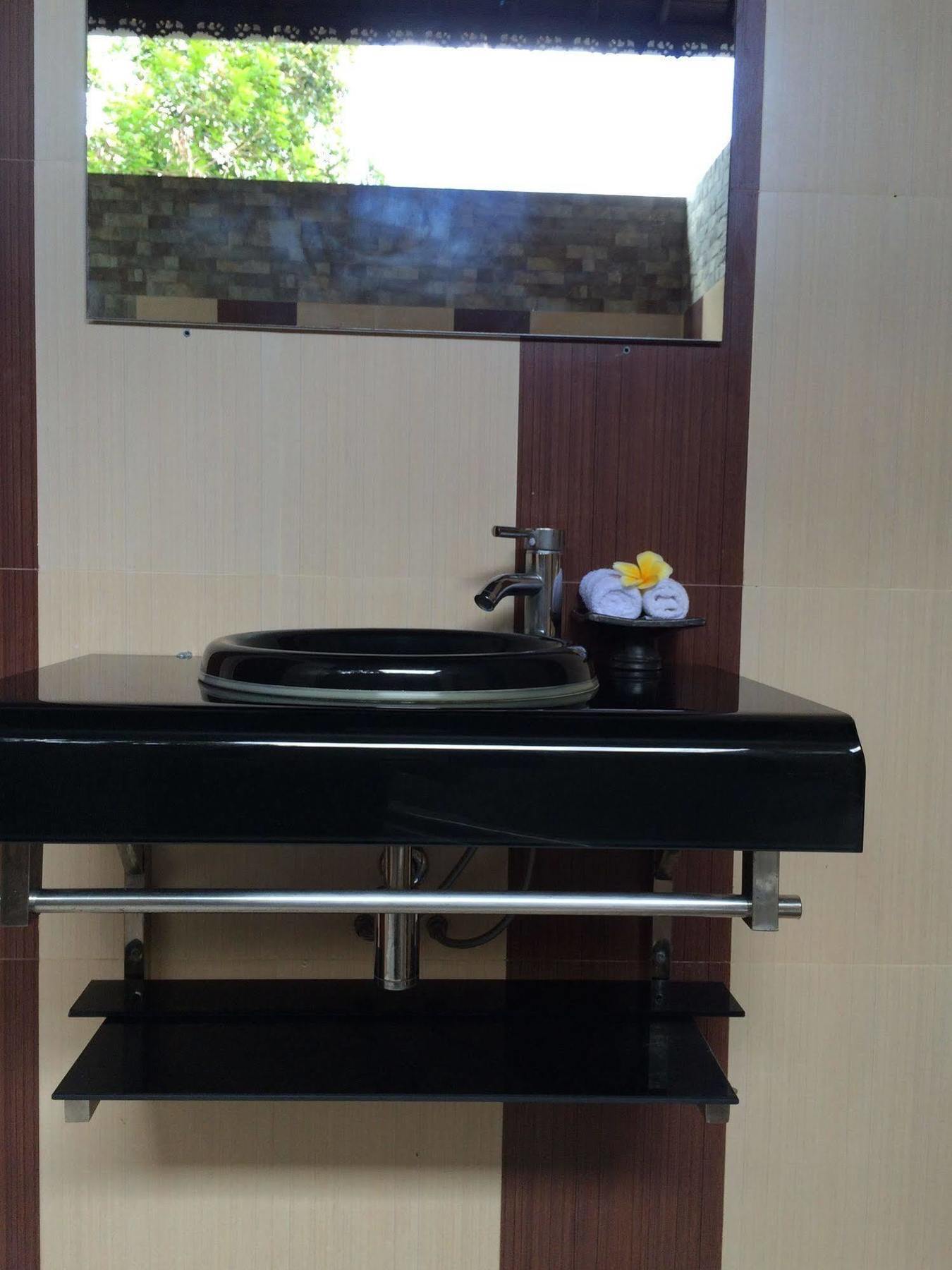 Uma Dewi Guest House Ubud  Exterior photo