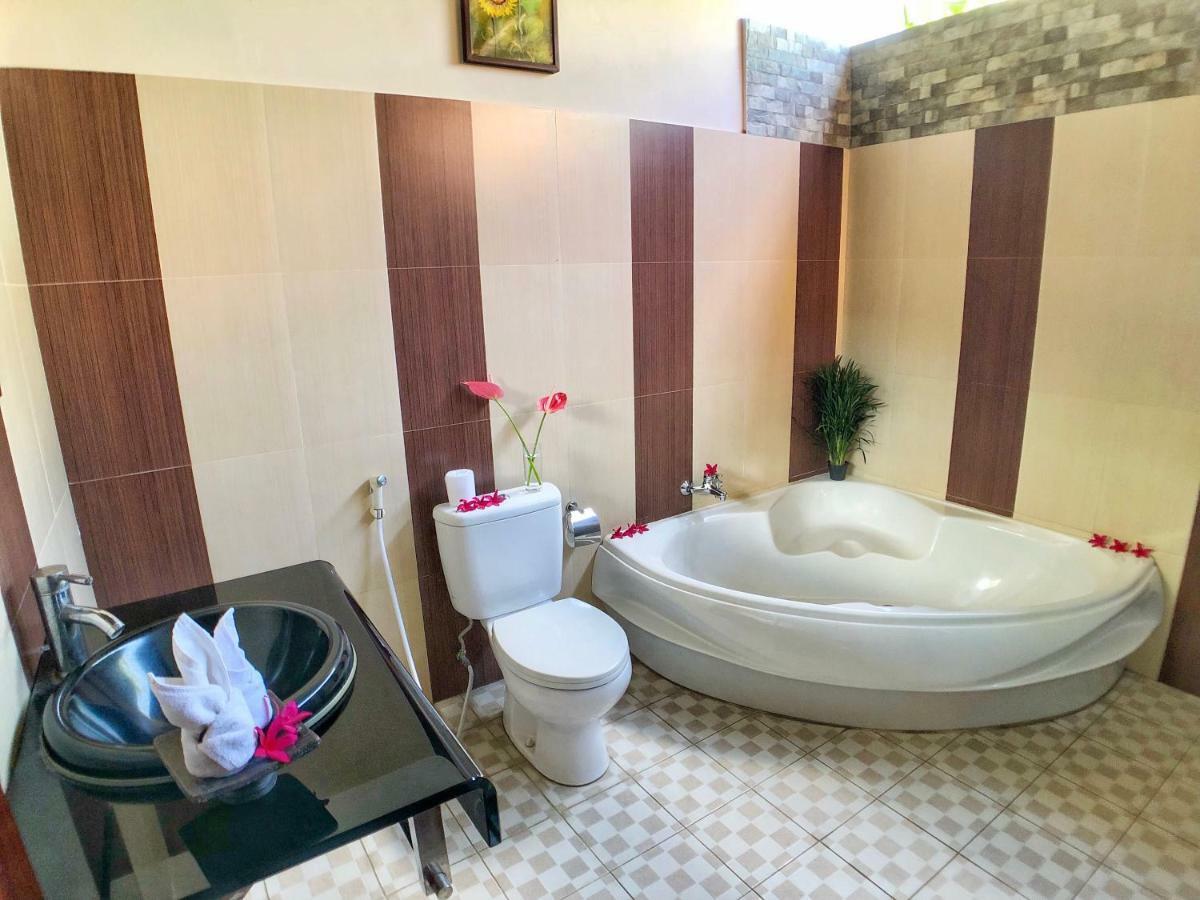 Uma Dewi Guest House Ubud  Exterior photo